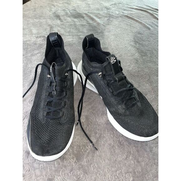 Under Armour Curry 8 Flow Black White  3024785 010 Shoe Mens 10- Womens 12 - Picture 1 of 10